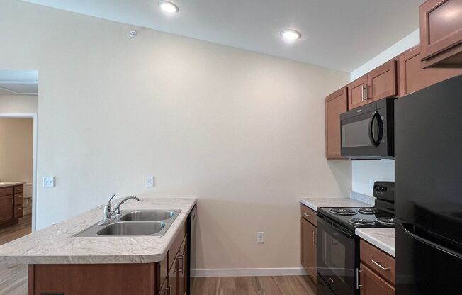 2 beds, 1 bath, 1,032 sqft, $1,345, Unit AT 719-19