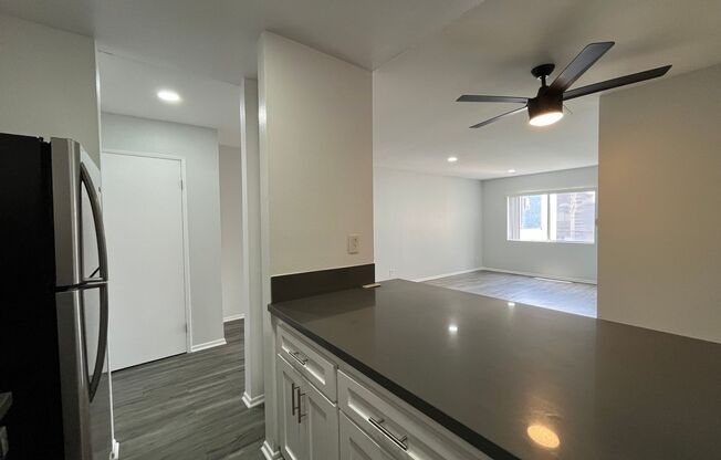 1 bed, 1 bath, 600 sqft, $1,798, Unit 215