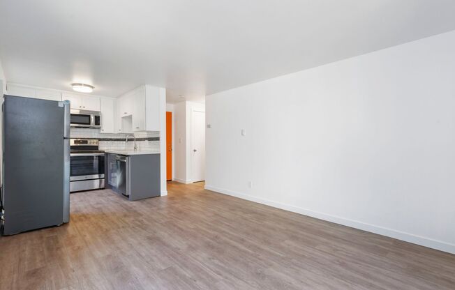 1 bed, 1 bath, 515 sqft, $1,735, Unit 102