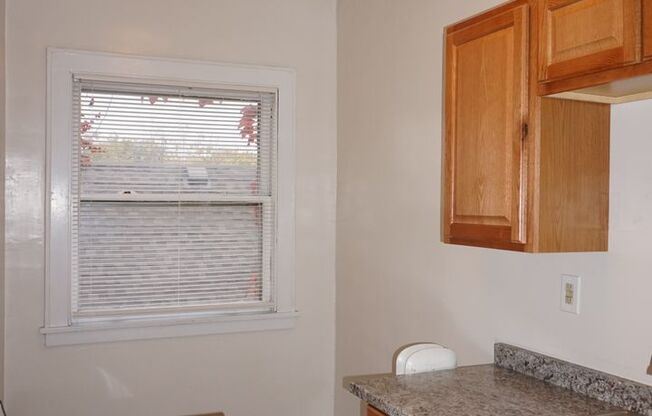 1 bed, 1 bath, 460 sqft, $850, Unit 302