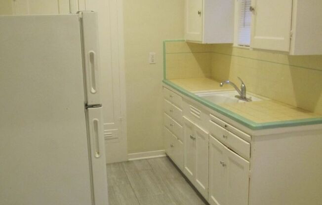 452 S 3rd Street