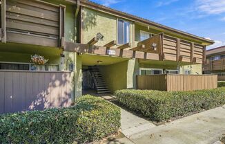 Upstairs 3 bedroom in gated community