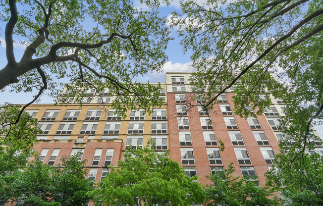 102 BRADHURST AVE