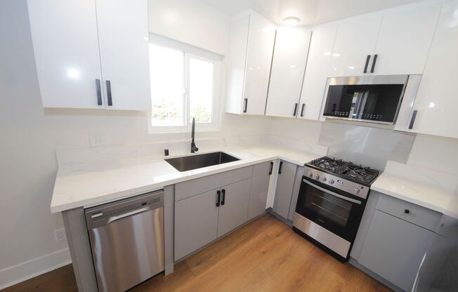 Studio, 1 bath, $2,150, Unit 19