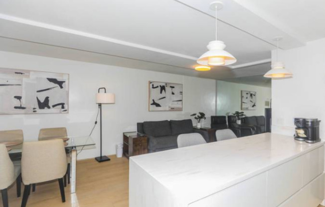 1 bed, 1 bath, $3,000, Unit # 1213