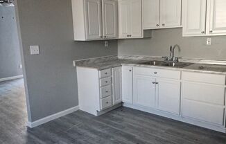 3 beds, 1 bath, $1,550