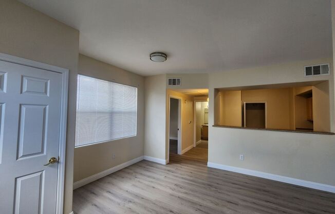 2 beds, 2 baths, $1,400, Unit Unit #1009