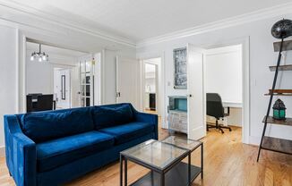 1811 NW Couch Street, #101