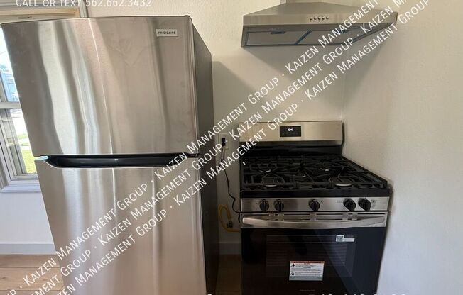 160 W HILLCREST BLVD