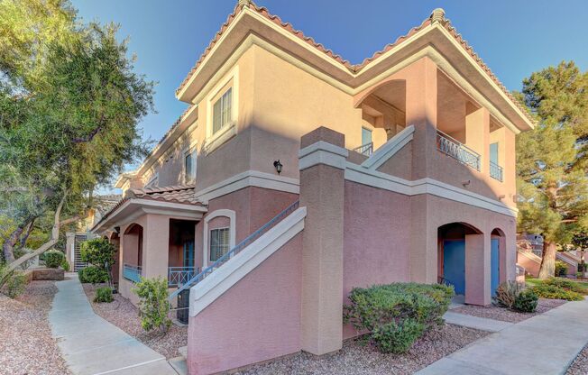 Corner Unit Condo in Gated Summerlin Community with Pool & Spa – 2 Bed, 2 Bath, Large Covered Patio