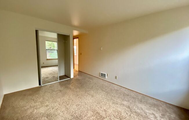 2 beds, 2 baths, 900 sqft, $2,795, Unit 101