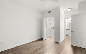 2 beds, 2 baths, 1,042 sqft, $3,000, Unit 159