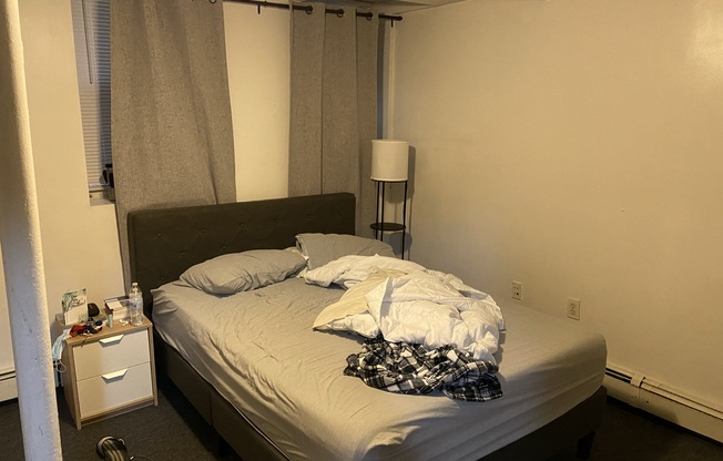 2 beds, 1.5 baths, $3,200, Unit 103