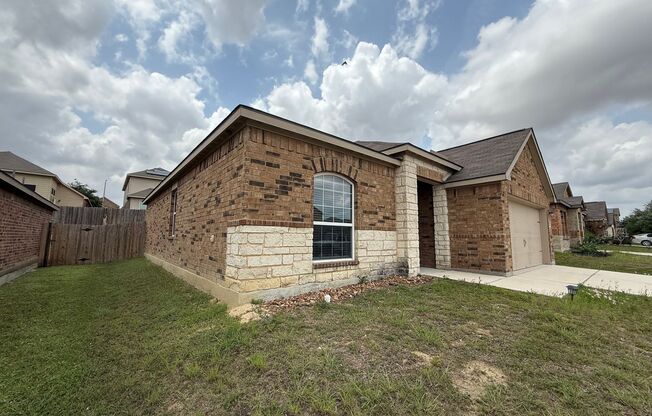 Cozy gem in the heart of New Braunfels!