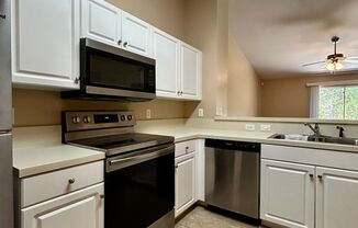 3 beds, 2 baths, $1,499, Unit 346 Bell Blvd S