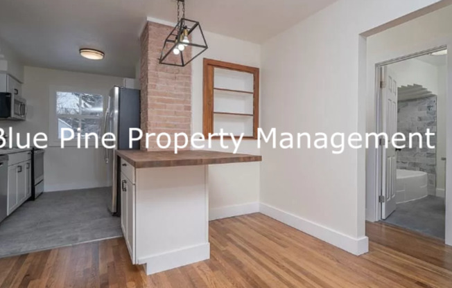 375 W 18 ST