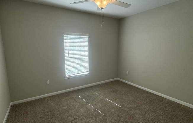 430 HOUSTON RDG DR