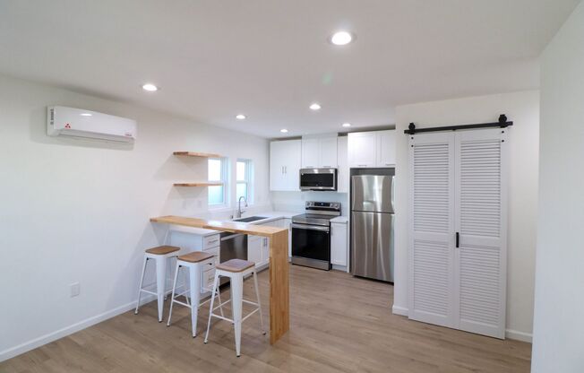 447/449 South Grand St.