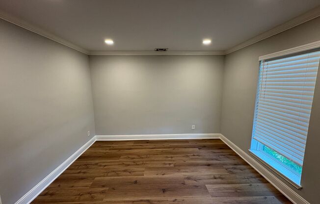 Totally redone 4 bedrooms townhouse.