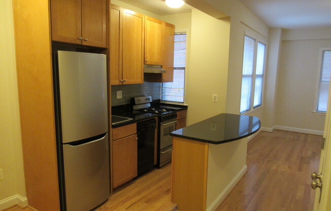 1 bed, 1 bath, 655 sqft, $2,850, Unit H604
