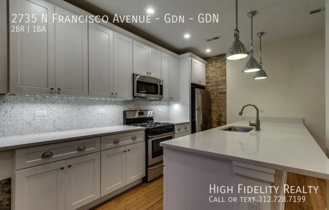 2735 N Francisco Ave