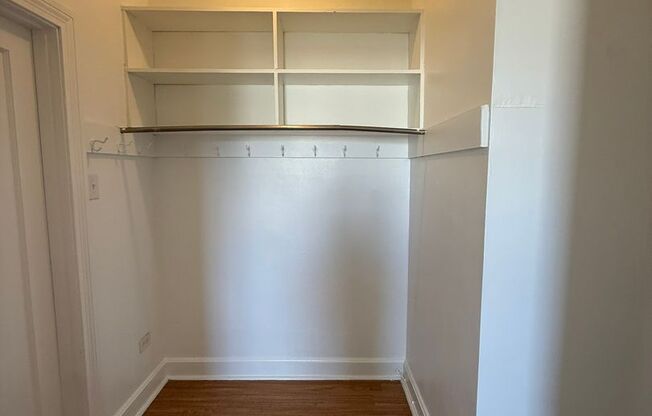 Studio, 1 bath, 401 sqft, $1,200, Unit Bayard Manor 309