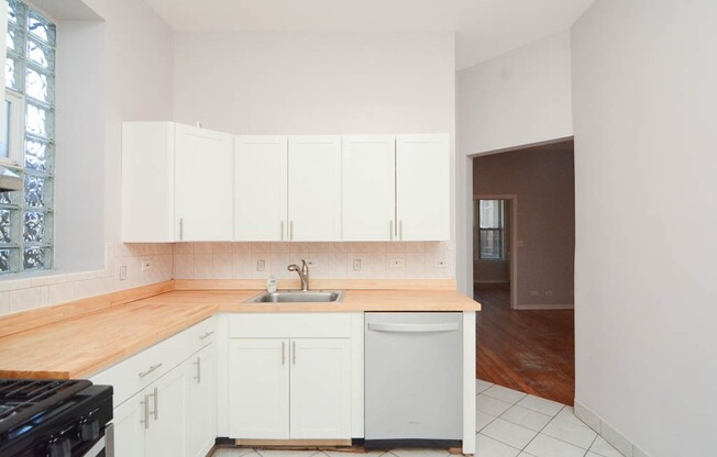 2202 BELMONT
