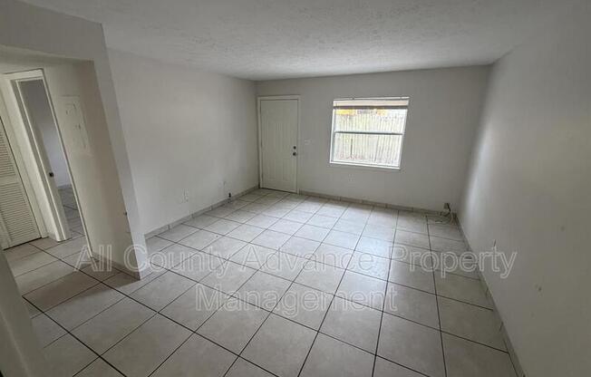 4911 E TEMPLE HTS RD