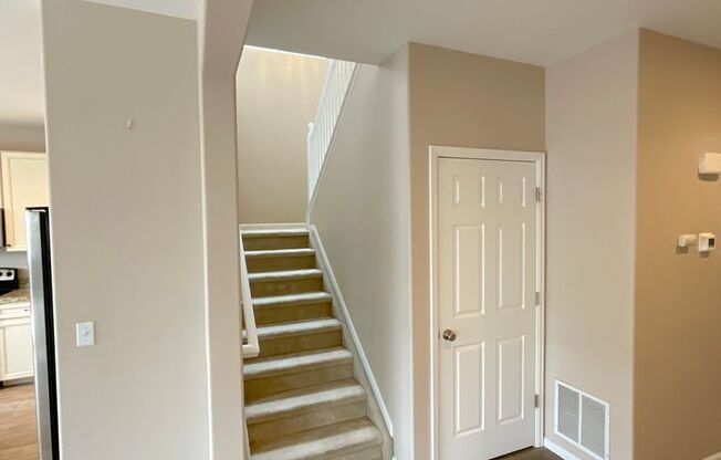 4 beds, 3 baths, $2,550
