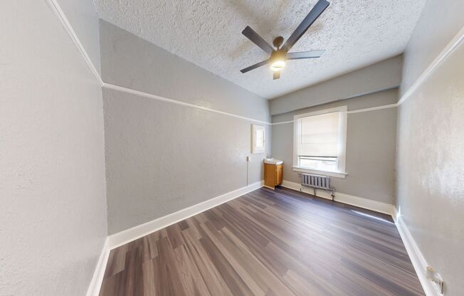 Studio, 1 bath, 146 sqft, $950, Unit 11