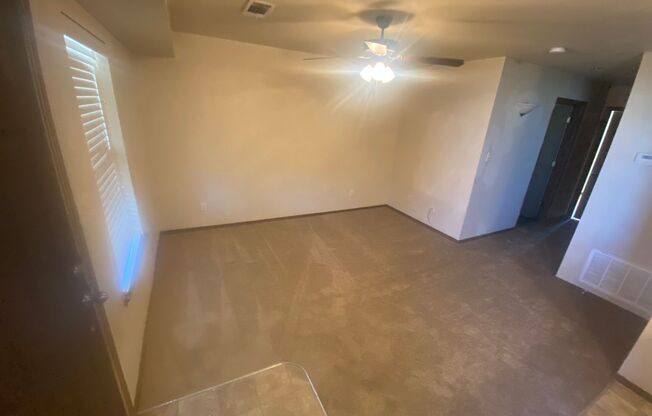 2 beds, 2 baths, 780 sqft, $715, Unit 10