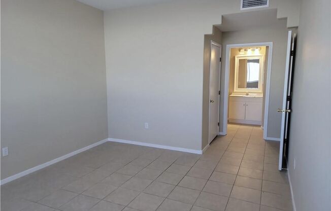 2 beds, 2 baths, $1,145, Unit Building 21