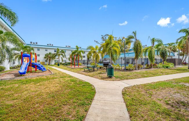 2 beds, 2 baths, 850 sqft, $1,795, Unit D205