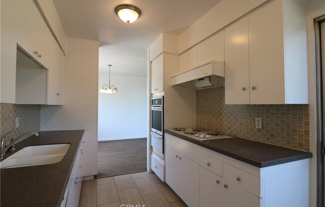 2 beds, 2 baths, 1,136 sqft, $2,695