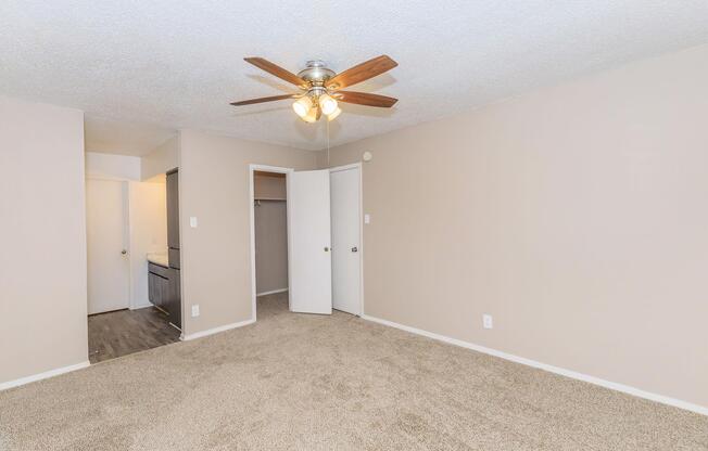 1 bed, 1 bath, 720 sqft, $1,099