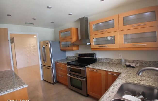 Beautifully Remodeled Rental Home 4/3