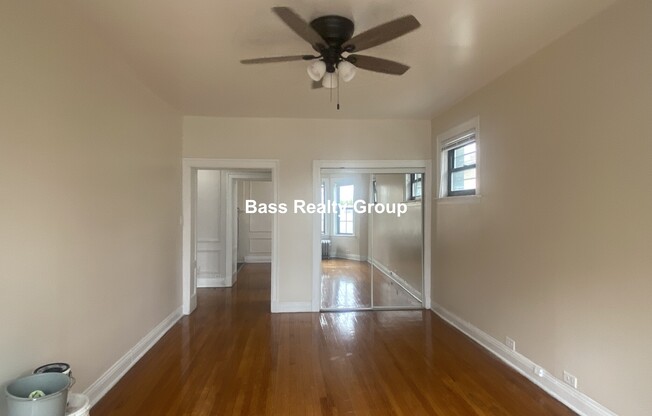 5114 S BLACKSTONE AVE