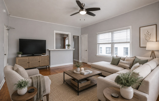 Normandie Summit | Cozy Studios and One Beds in Heart of LA