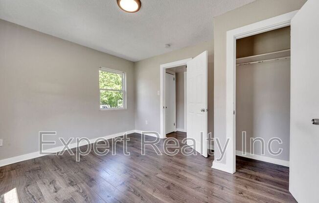 1029 57 ST W