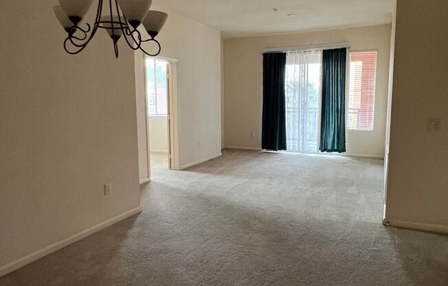39 E Agate Ave # 402