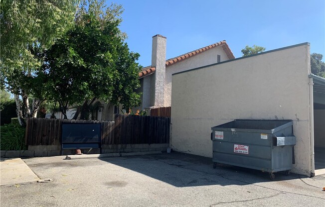 656 LEMAR PARK DR
