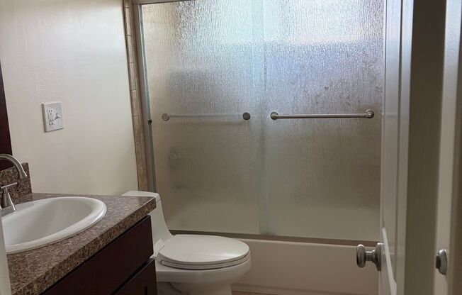 2 beds, 2 baths, $2,175, Unit Unit C