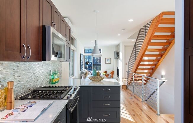 Modern 4-Bedroom Townhome in the Heart of Fremont – 1,523 Sq Ft