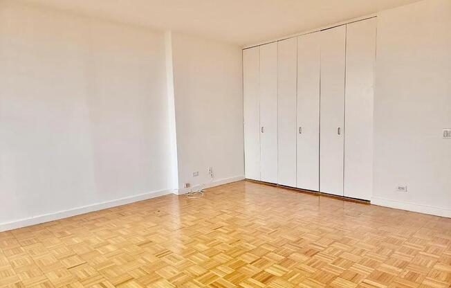 Studio, 1 bath, $3,250, Unit 26G