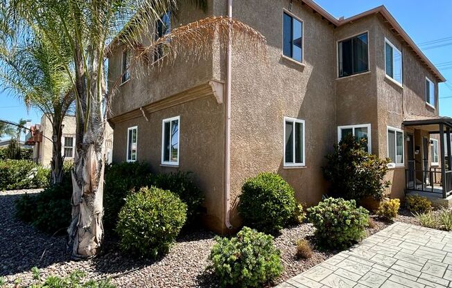 Remodeled 2 Bedroom in Kensington! Washer/Dryer in Unit!