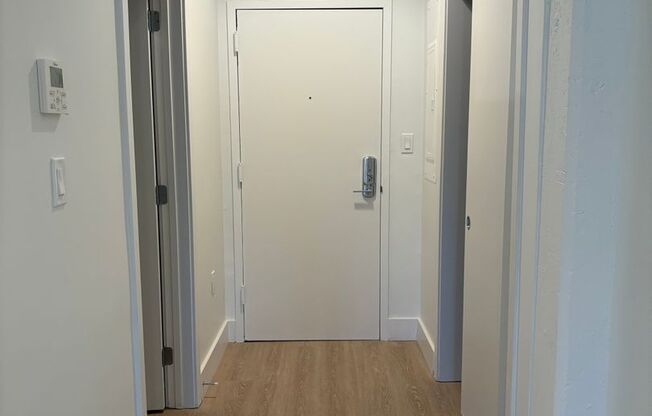 Studio, 1 bath, 485 sqft, $1,925, Unit 702