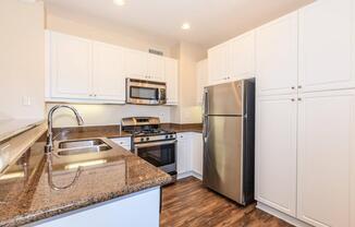 FULLY-EQUIPPED KITCHENS AT EVENING CREEK