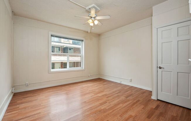 Studio, 1 bath, 359 sqft, $1,295, Unit 306