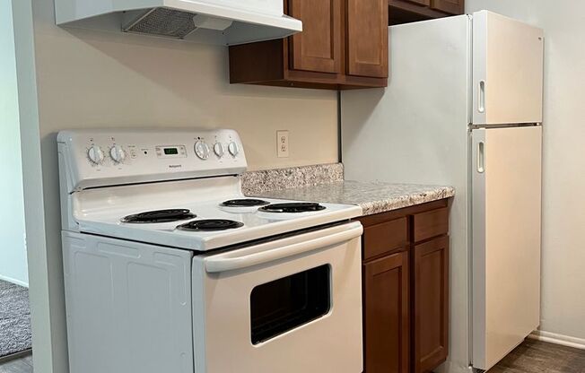 2 beds, 1 bath, 850 sqft, $1,345, Unit 907