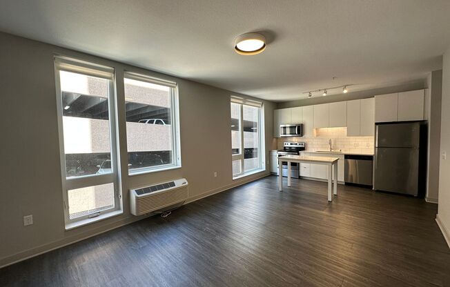 1 bed, 1 bath, 579 sqft, $1,525, Unit 204